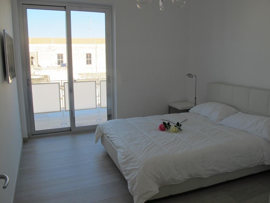 Penthouse Santa Croce Daire Lecce Oda fotoğraf